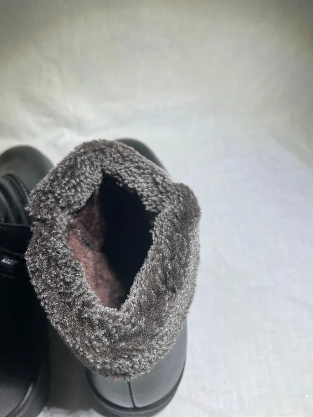 Black Faux-Leather Winter Ankle Boots with Gray Faux-Fur Cuff US women’s 4.5